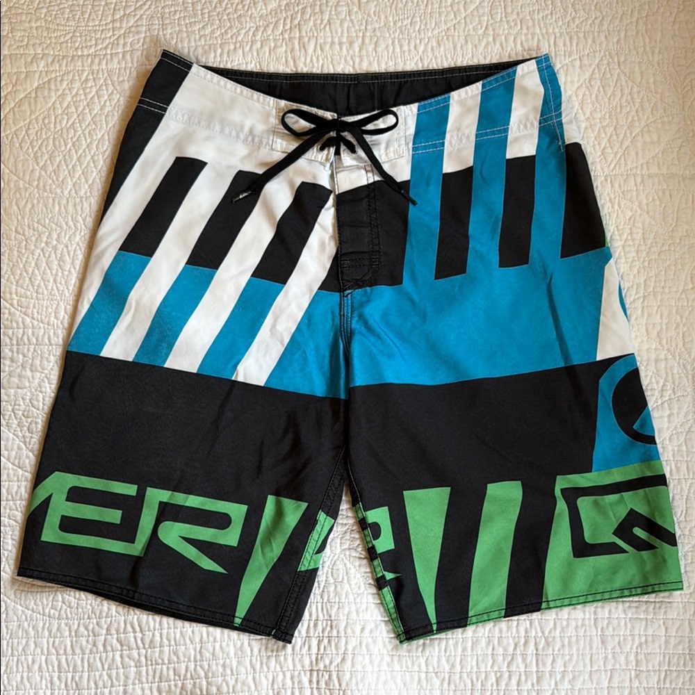 Men's Quiksilver Boardshorts Size 32